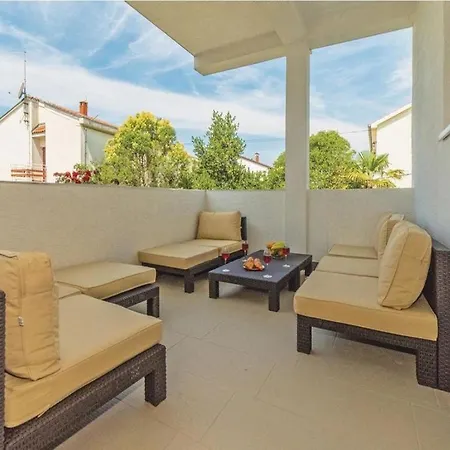 'gega' Xxl Vila